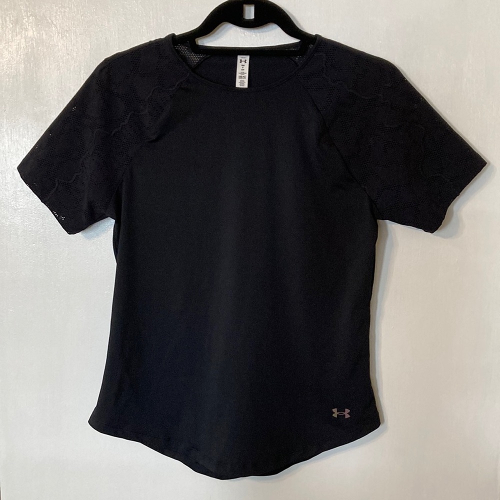 Under Armour Heat Gear Gym Shirt with Laser-Cut Sleeve and Razor-Back Detail